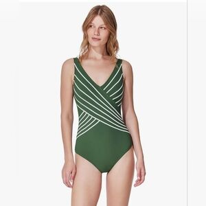 Gottex Women's V-Neck Surplice One Piece Swimwear-Front & Back Lining Size 10